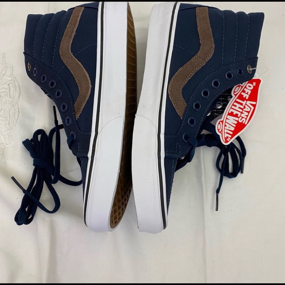 Unisex VANS High Top Sneakers